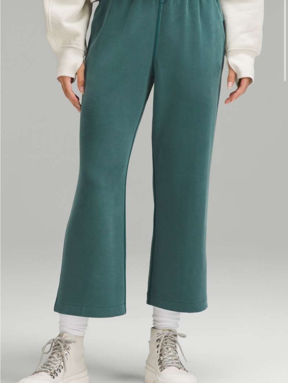 lululemon athletica Cropped Wide-Leg Pants in Teal Green